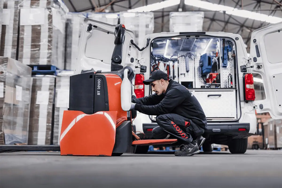 Reparatur und Service16414.jpg